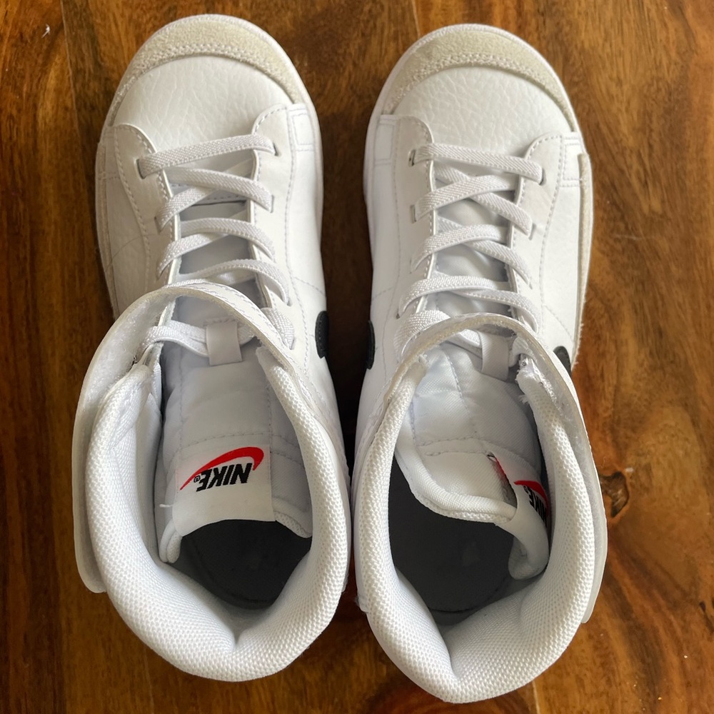 Nike blazer kids size 2 NWOT - Picture 2 of 6